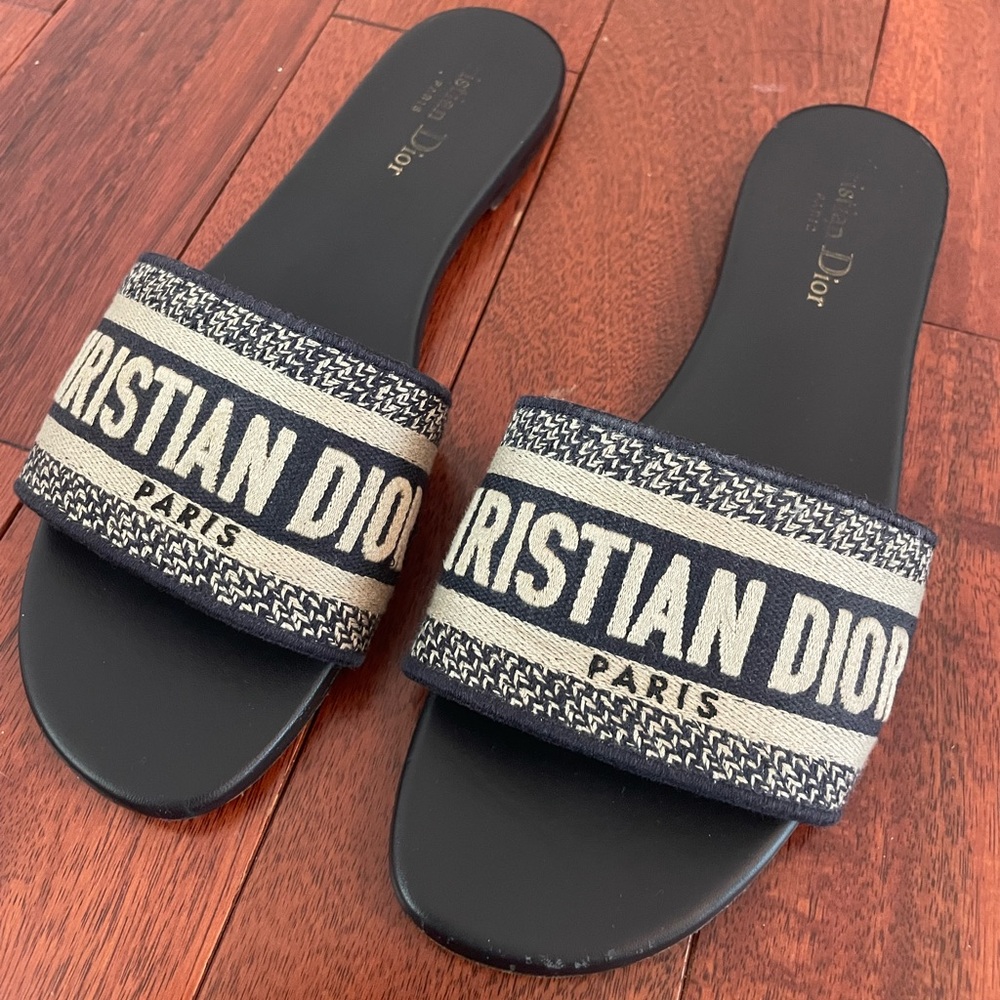 100% authentic Christian Dior sandals in navy